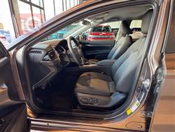 تۆیۆتا کامری